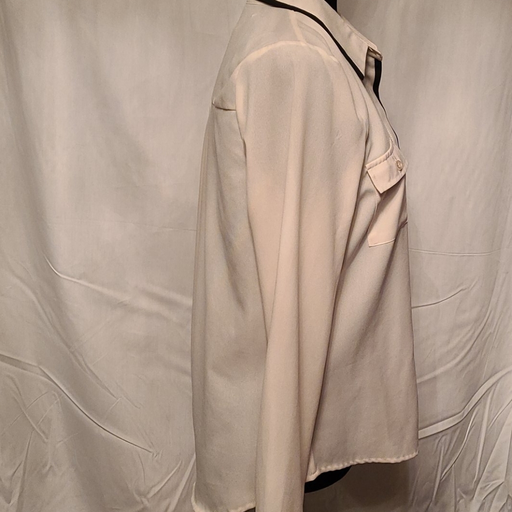 Blouse - Picture 2 of 6